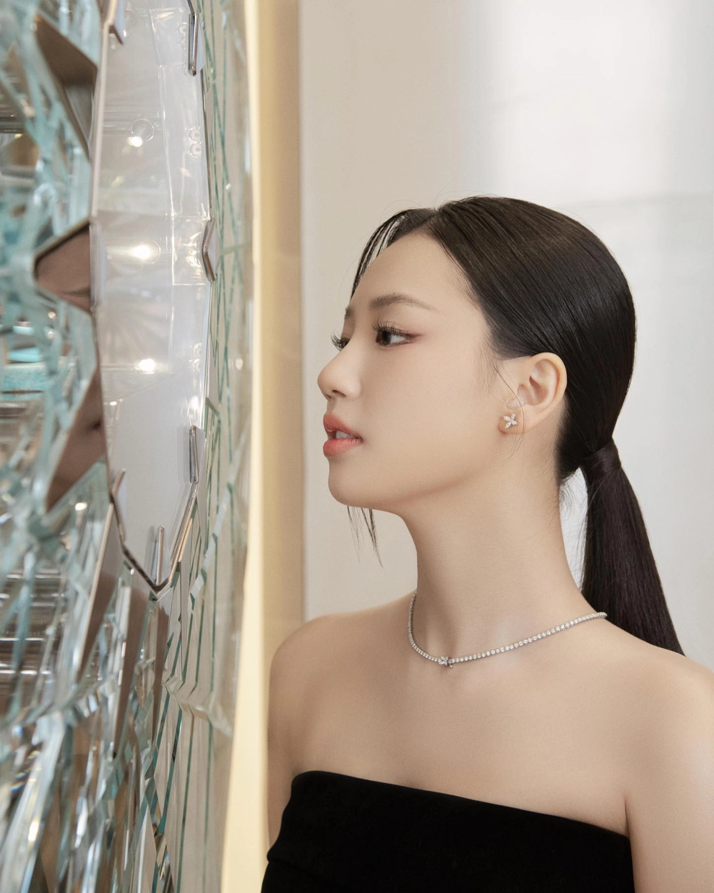 Tải hình nền gái xinh đẹp 4k, sắc nét và phù hợp với mọi màn hình