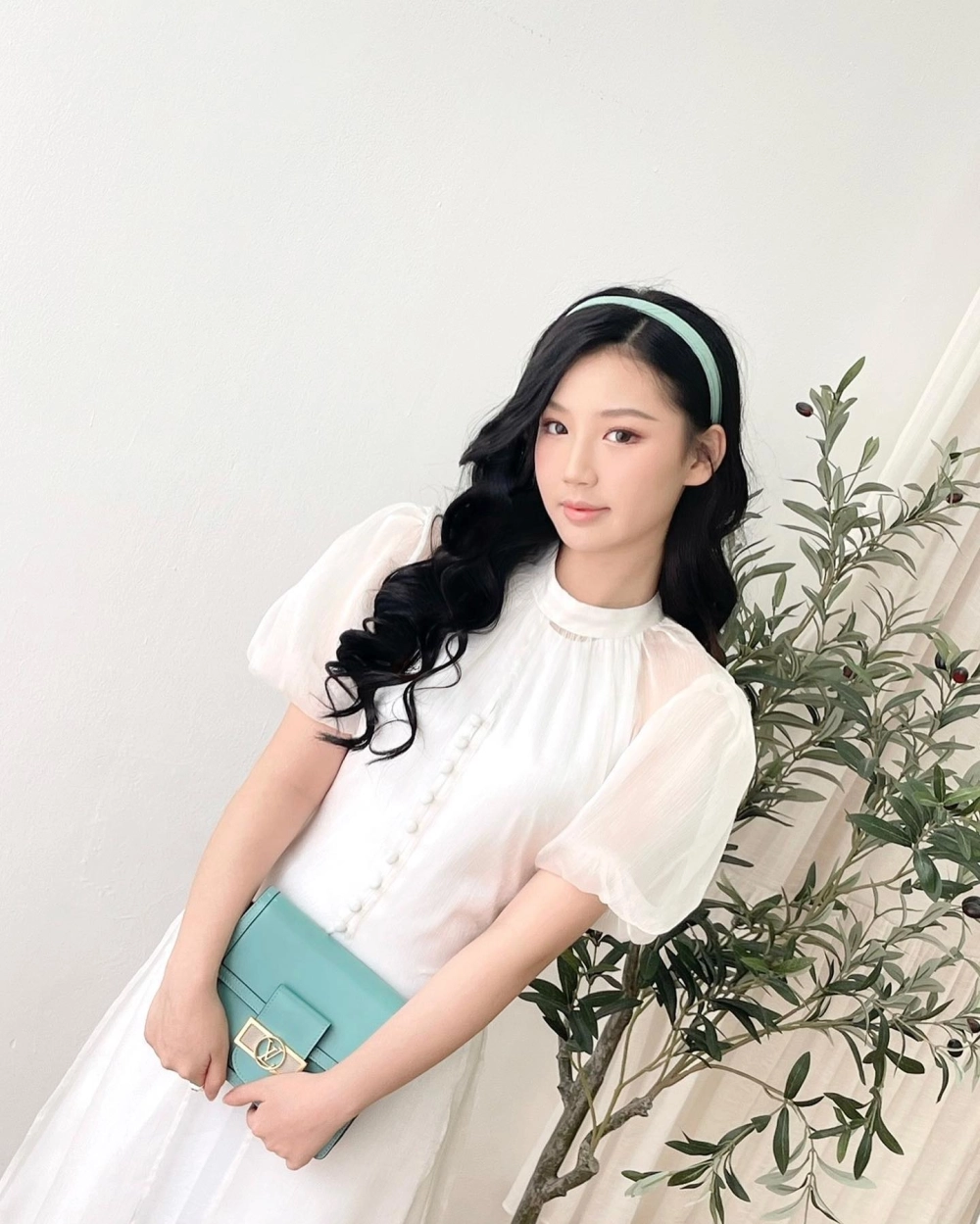 Vẻ đẹp đáng yêu của các cô gái lớp 9 trong những bức ảnh cute