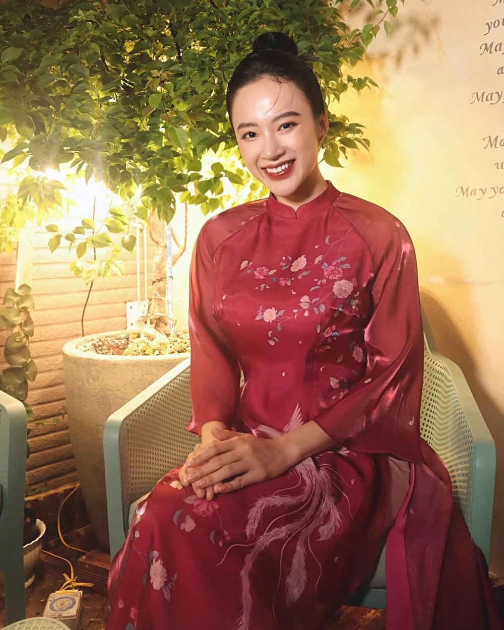 Điểm lại các phim của Angela Phương Trinh và những thành công mà cô đã đạt được trong sự nghiệp