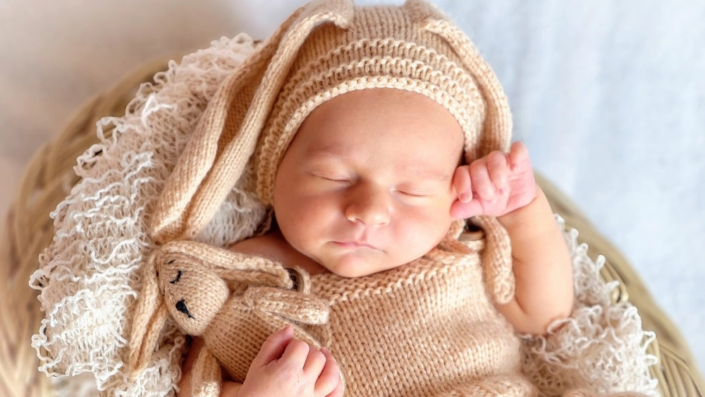 Ngắm nhìn ảnh bé gái xấu nhưng đầy biểu cảm hài hước