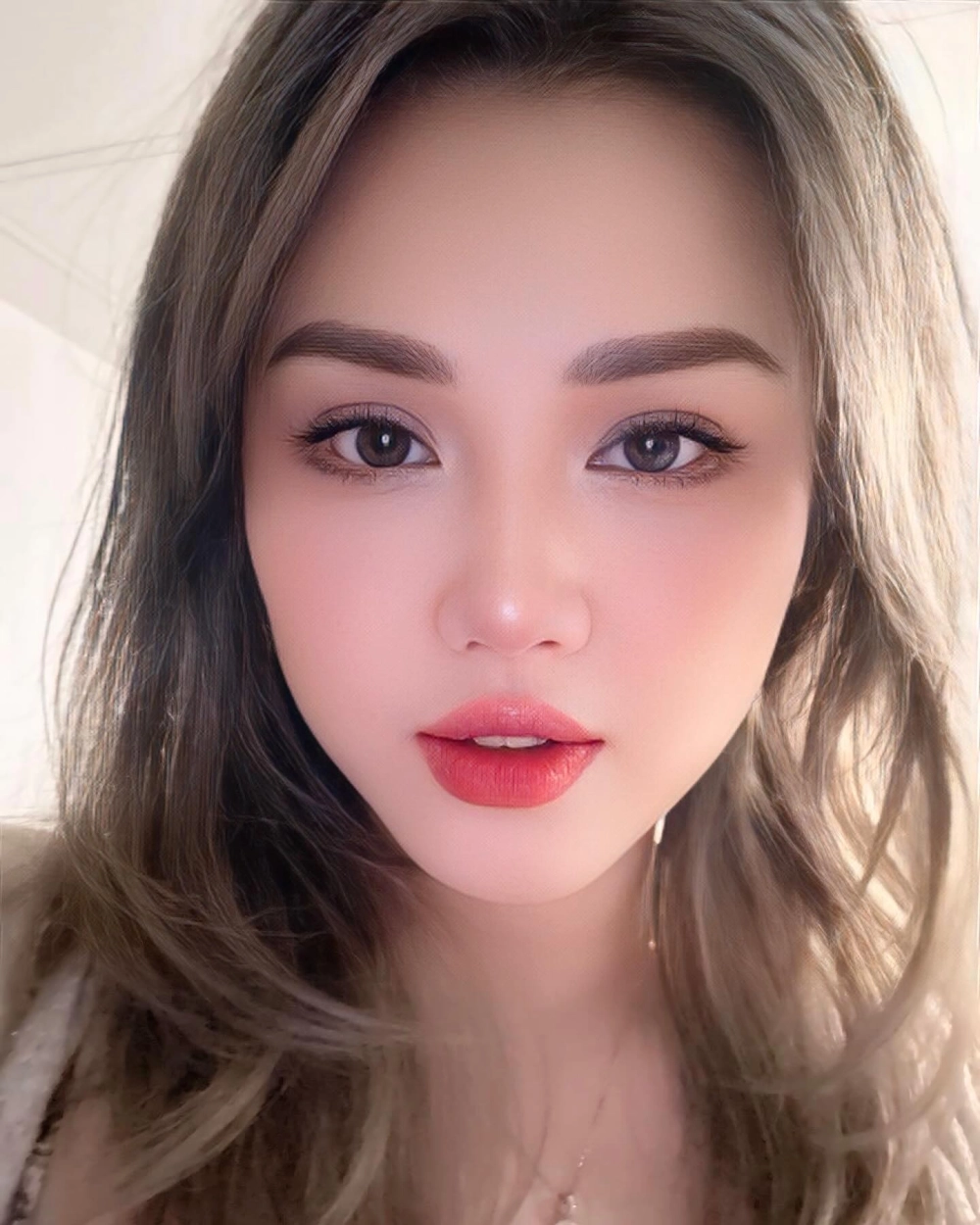 Gái xinh Việt Nam Vitamin có làn da sáng khỏe nhờ vitamin từ thiên nhiên
