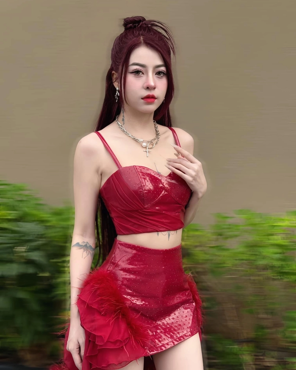 Câu chuyện cảm động được kể qua Đơn Thân Hana Cẩm Tiên