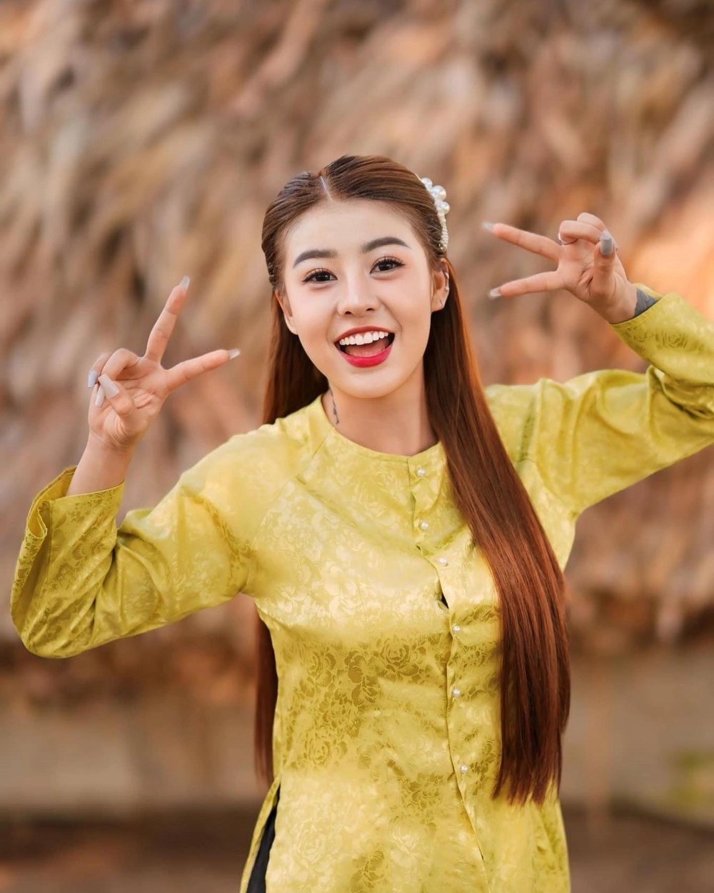 Truyền cảm xúc sâu lắng với Ca Cổ Vương Linh Cẩm Tiên