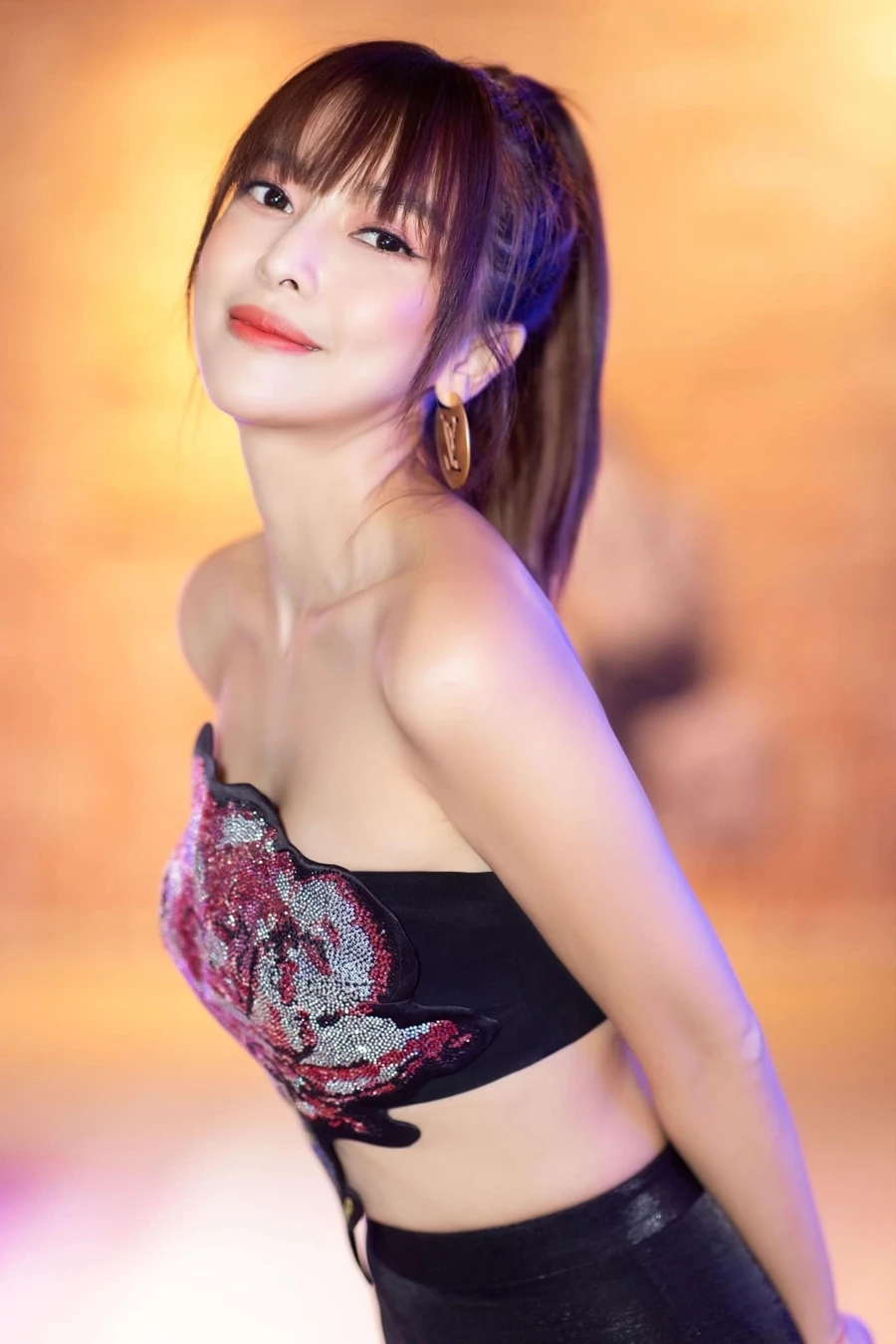 Cao Thái Hà phẫu thuật thẩm mỹ được cho là ngày càng xinh đẹp