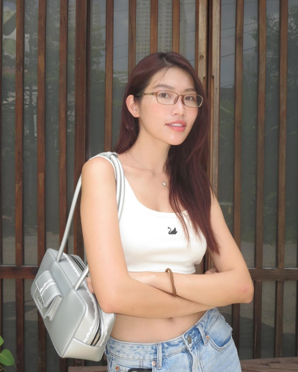 Ý nghĩa về ảnh gái văn phòng