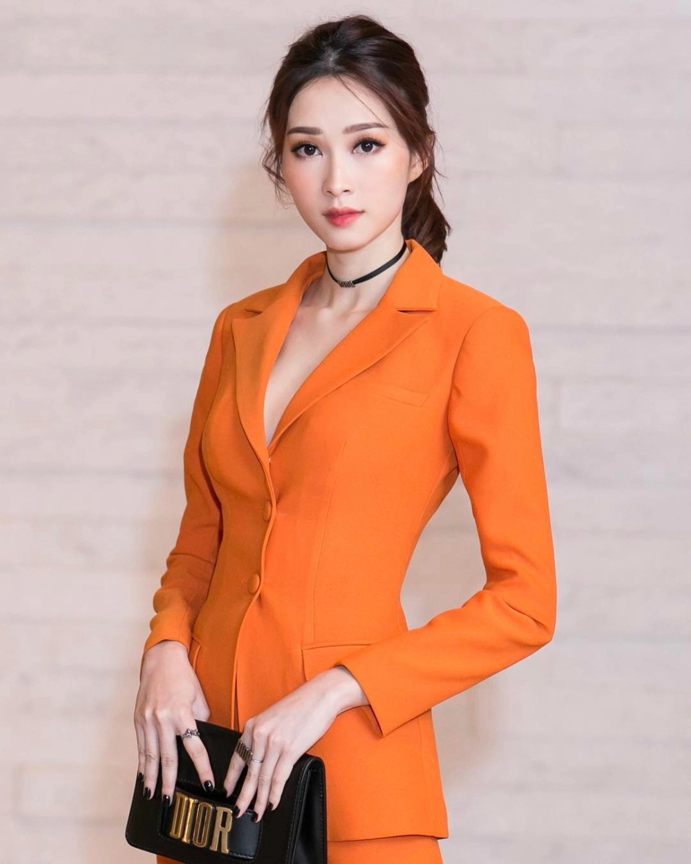 Những khoảnh khắc hạnh phúc của Hoa hậu Đặng Thu Thảo và chồng