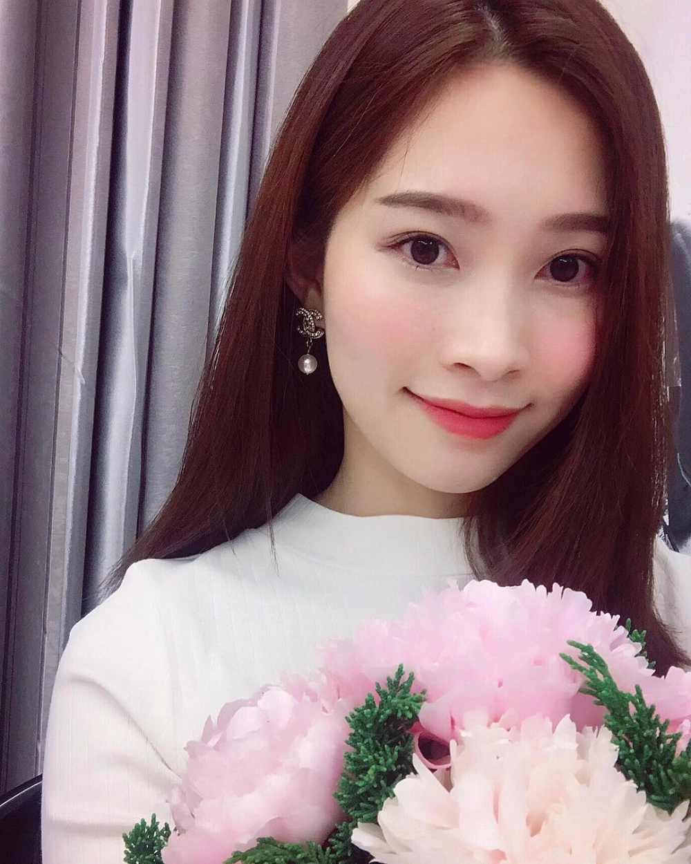 Đặng Thu Thảo Hoa Hậu Đại Dương là đại diện xinh đẹp, đầy tự hào của sắc đẹp Việt