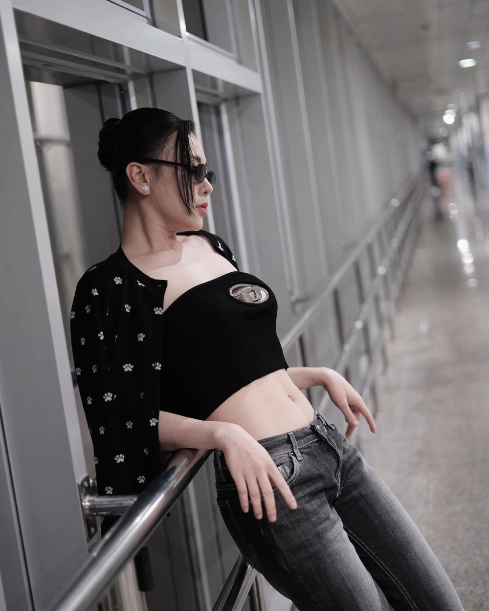 Phương Oanh Quỳnh Búp Bê gây sốt mạng xã hội với vai diễn để đời