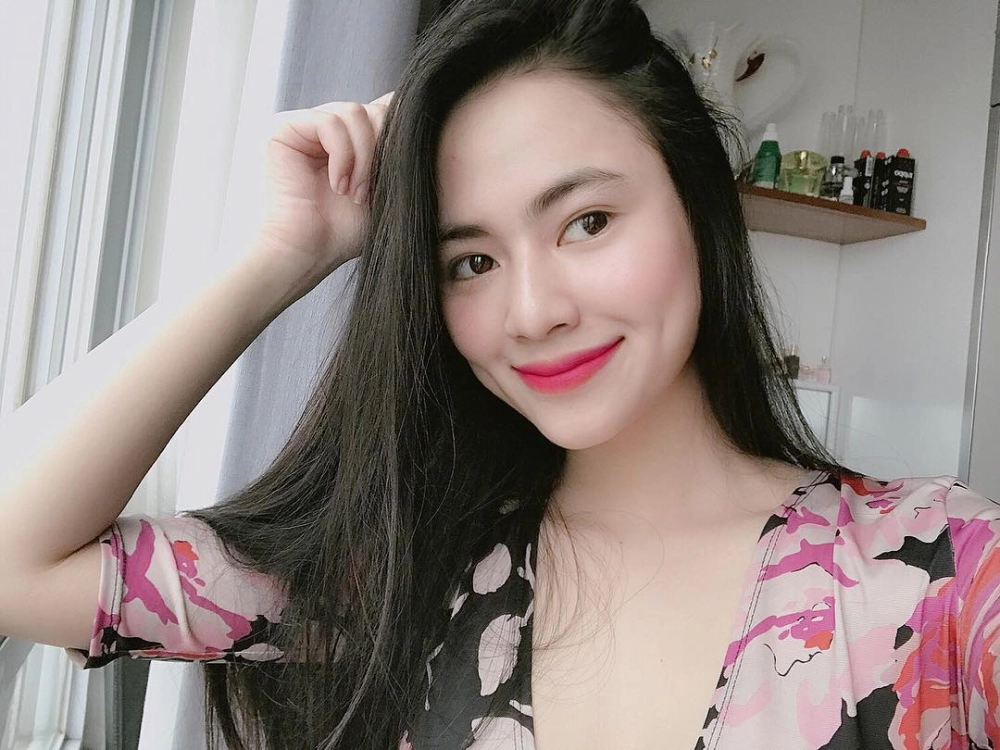 Sự thay đổi đáng ngạc nhiên của diễn viên Việt Hoa phẫu thuật thẩm mỹ