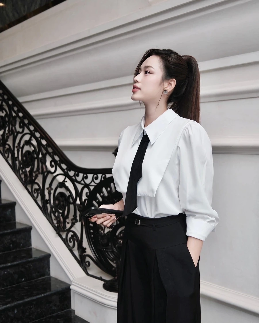 Cột mốc đáng nhớ khi Đỗ Thị Hà Hoa Hậu đăng quang đầy cảm xúc