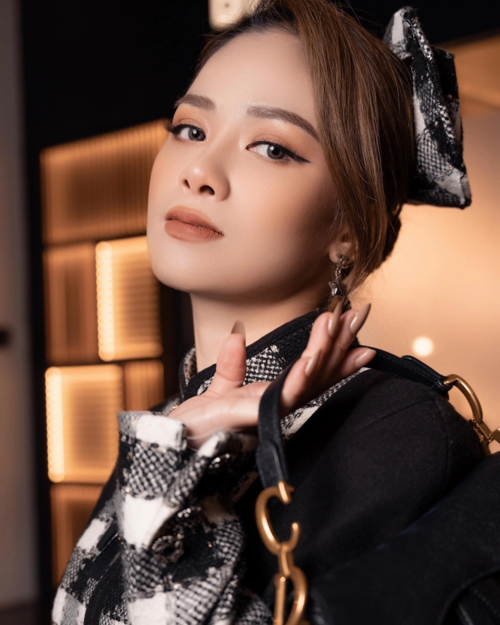 Đón nghe Dương Hoàng Yến bài mới với những giai điệu đầy cảm xúc và mới lạ