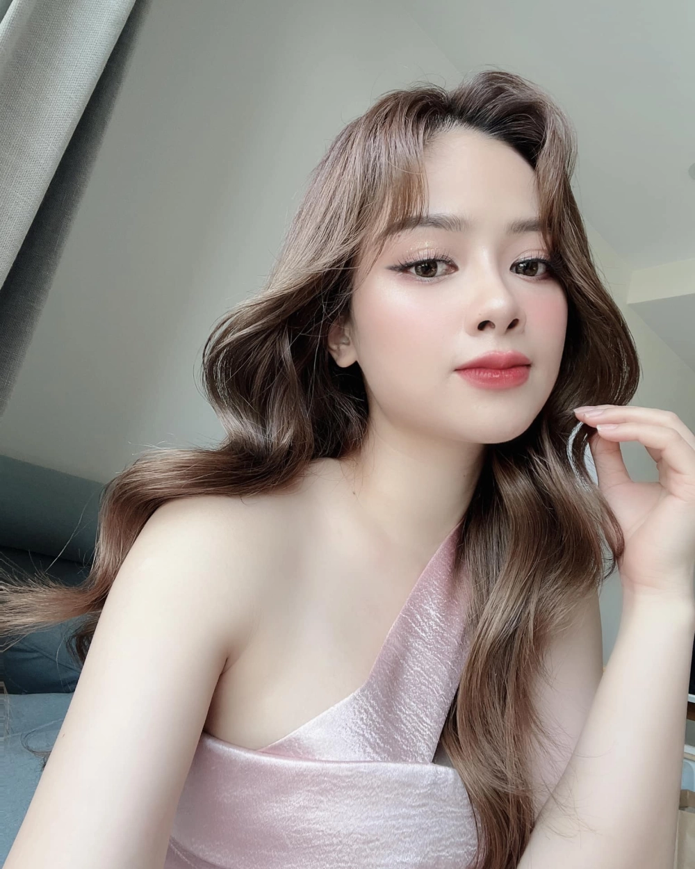 Ca Khúc Dương Hoàng Yến Chưa Quên Người Yêu Cũ Gây Bão