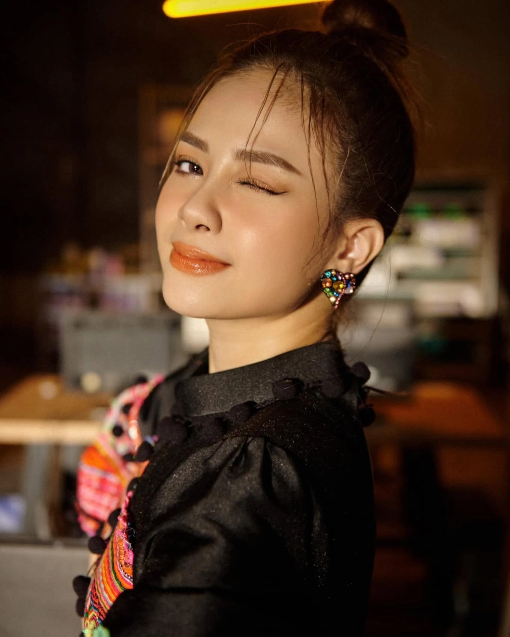 Cùng Dương Hoàng Yến Khám Phá 1 Vòng Việt Nam Qua Ca Khúc