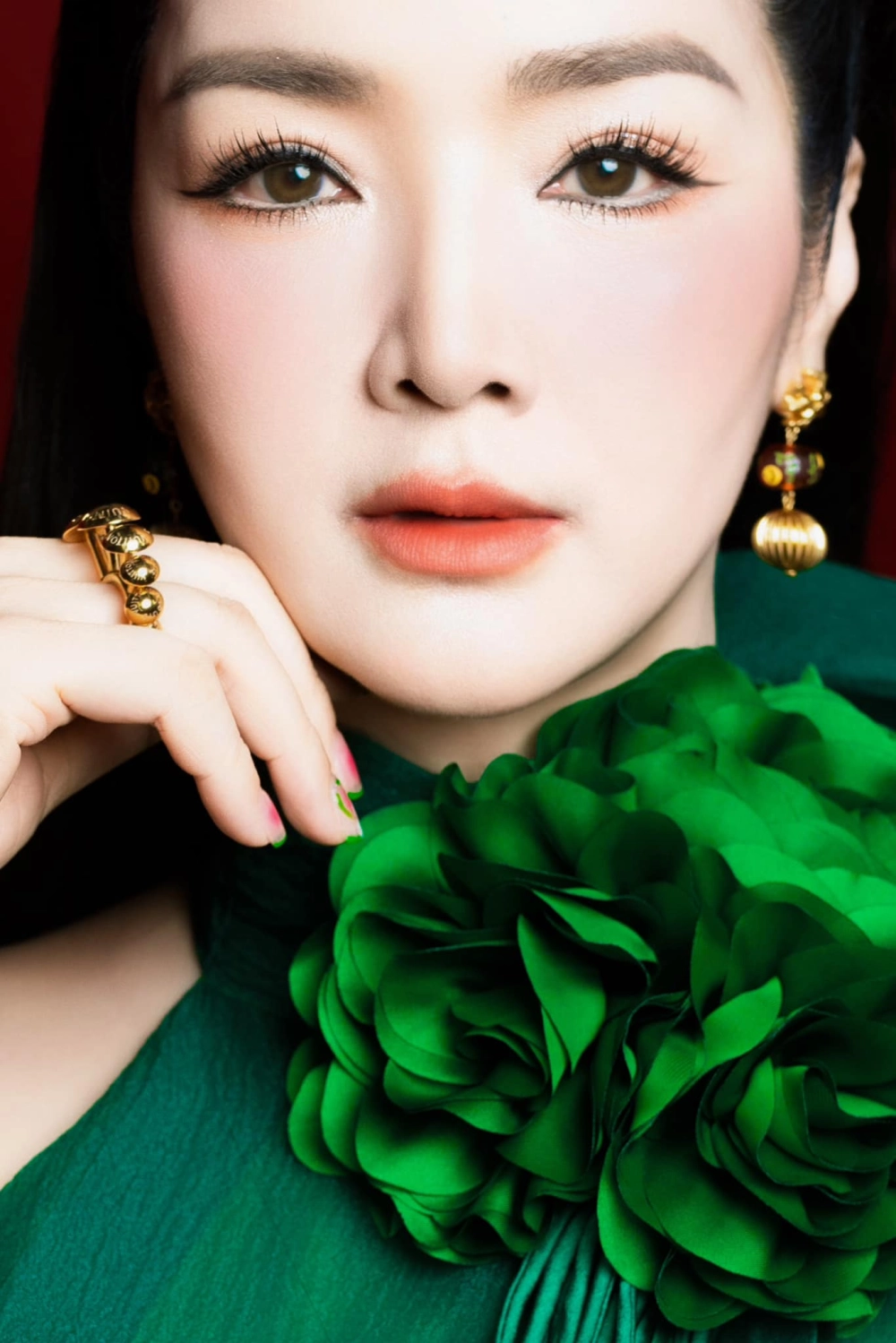Sự quyến rũ của hoa hau dang my không thể rời mắt