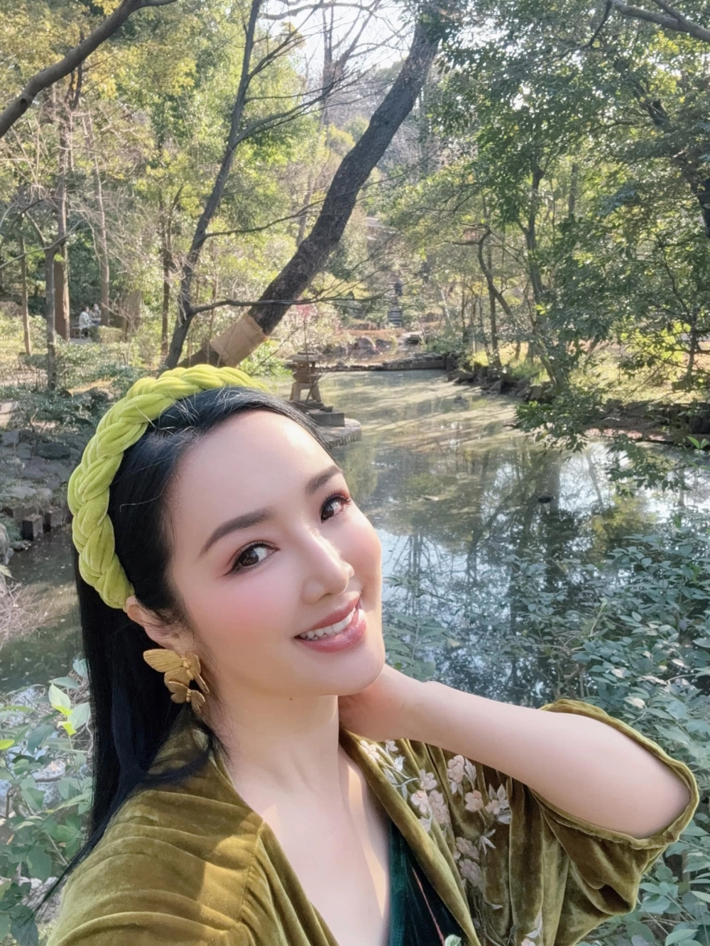 Sự tỏa sáng rực rỡ của giáng my hoa hậu đền hùng