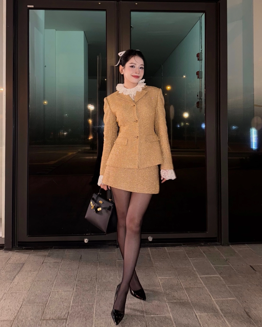 Ý nghĩa của gái xinh mặc đồ công sở