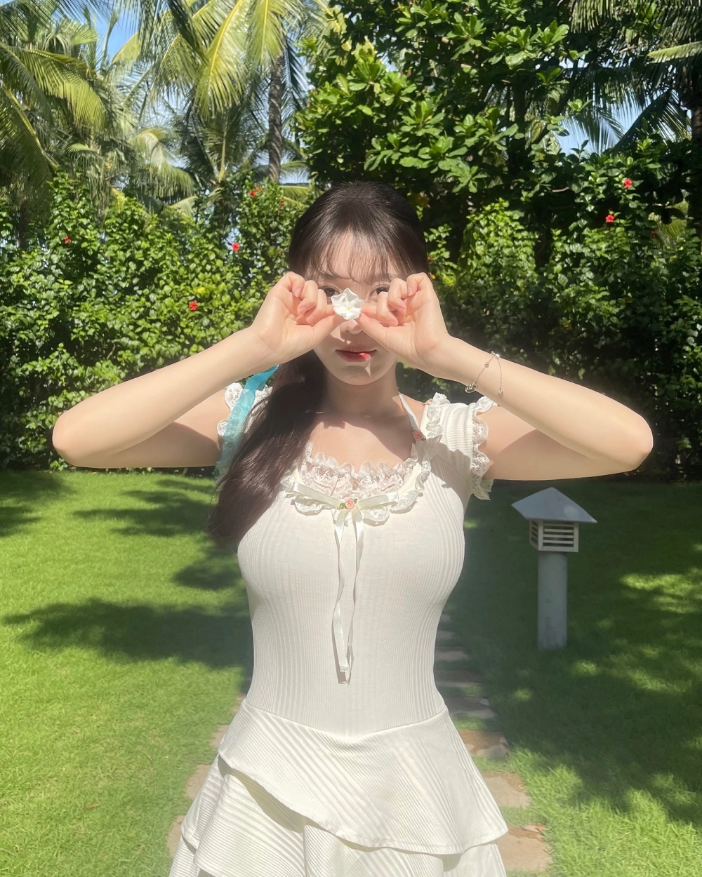 Thăng hạng cảm xúc cùng nhan sắc gai dep tiktok đình đám