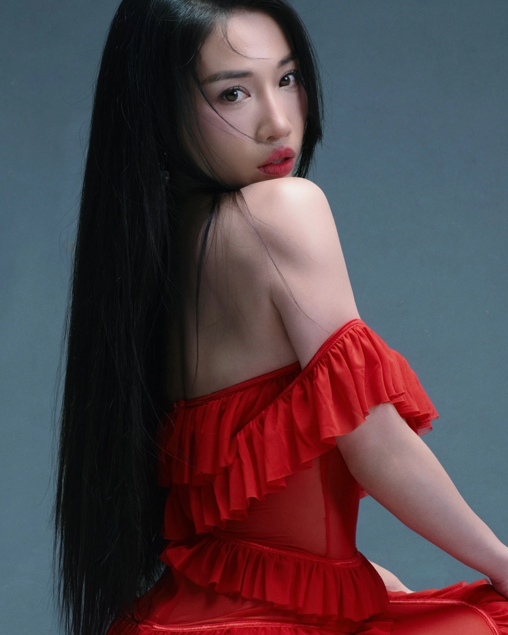 Đắm chìm trong nét dễ thương của anh gái cute này