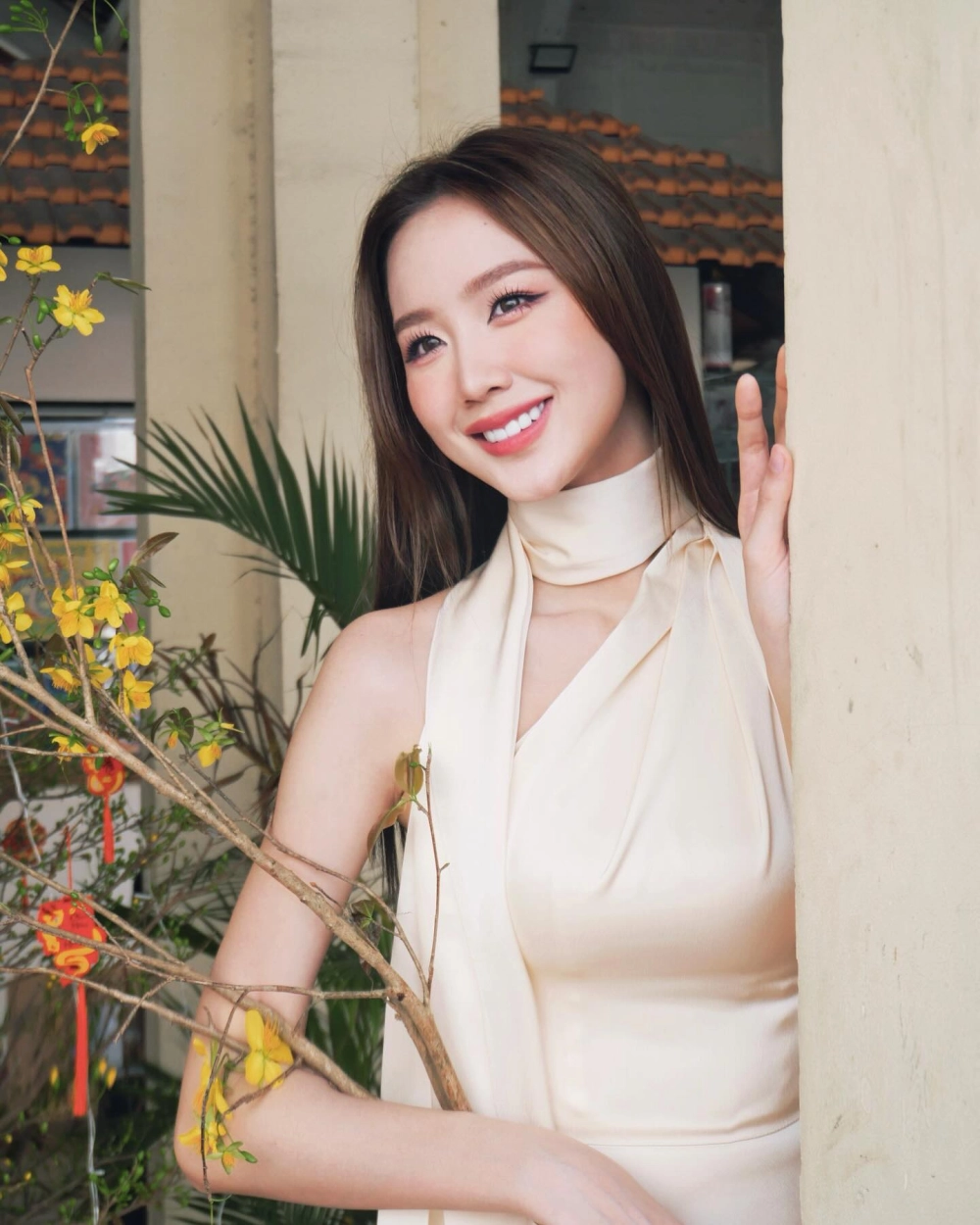 Thần thái đỉnh cao của bảo ngọc hoa hậu hoàn vũ hút hồn người hâm mộ