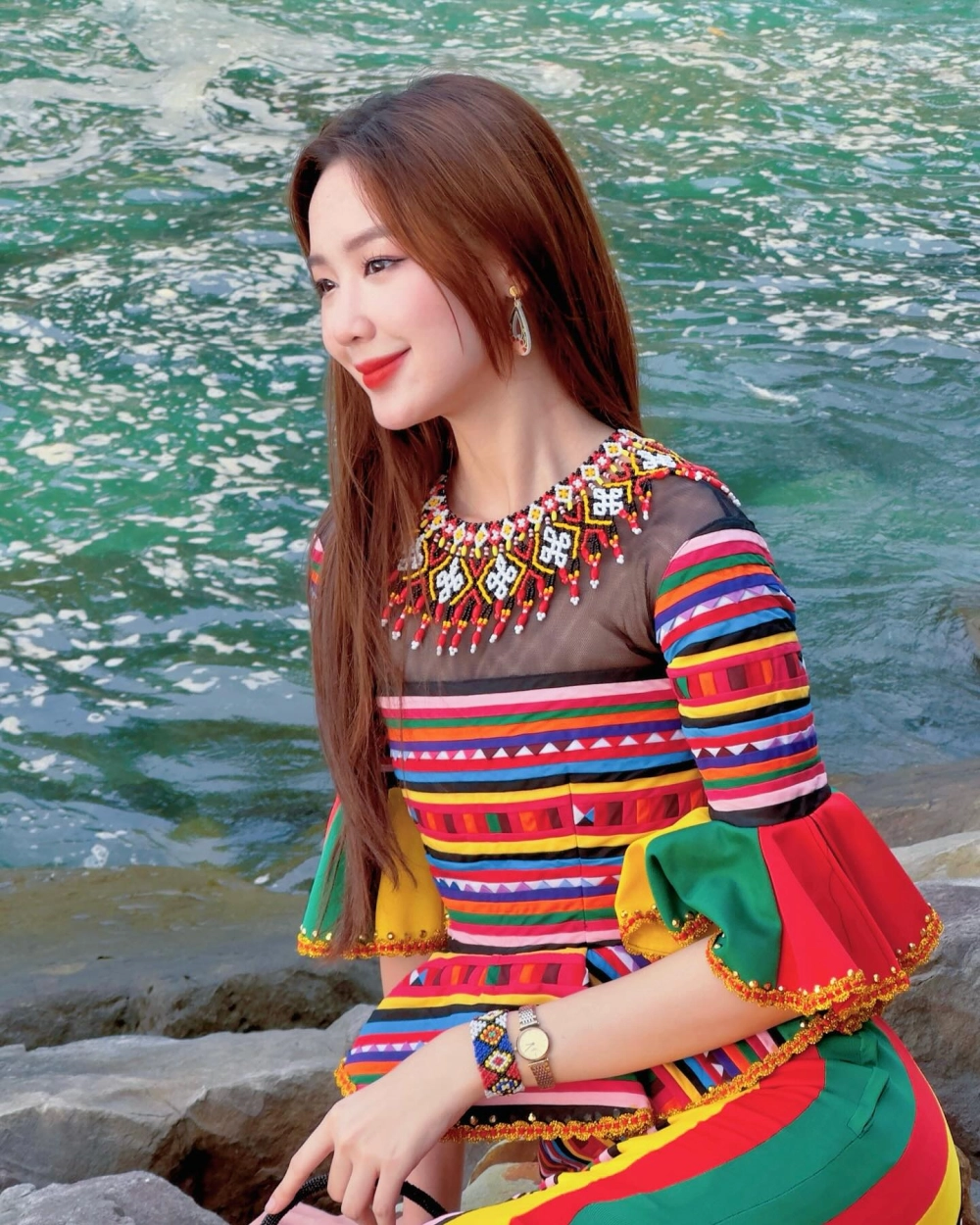 Phong thái tự tin và quý phái của á hậu bảo ngọc chinh phục mọi ánh nhìn