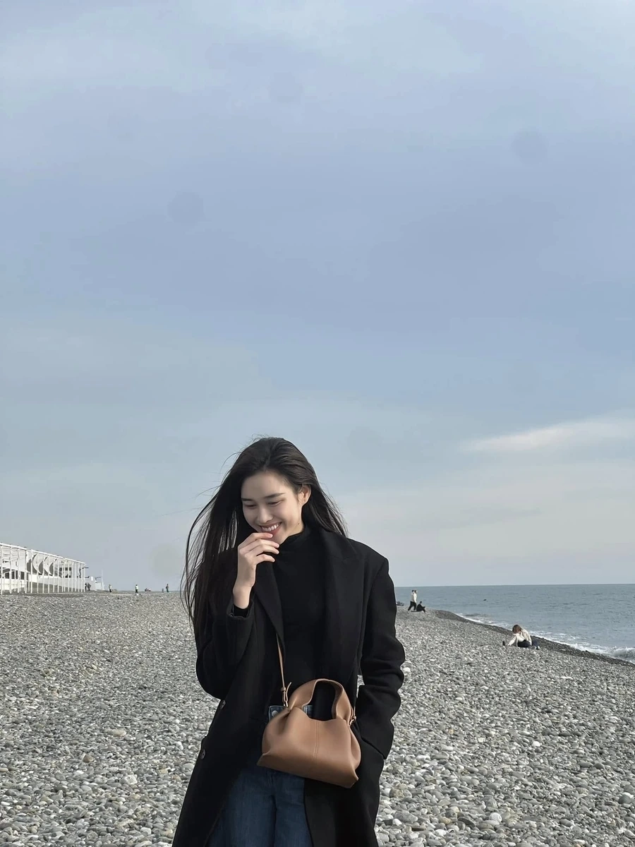 Tỏa sáng với phong cách quốc tế tại Đỗ Thị Hà Miss World