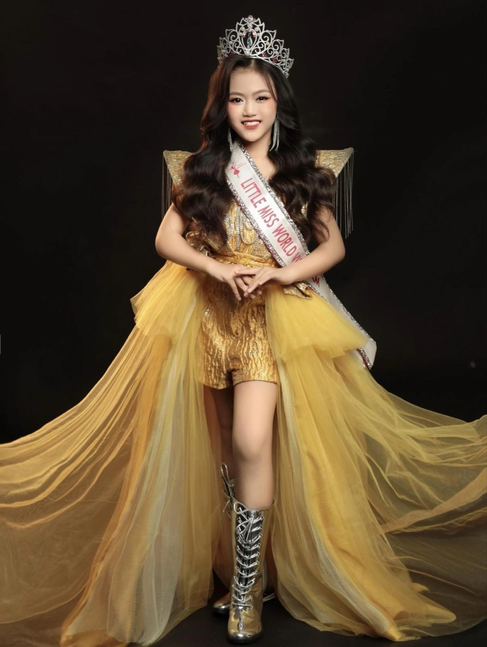 Hoa hậu kim thoa ca nhạc chinh phục khán giả bằng đam mê nghệ thuật