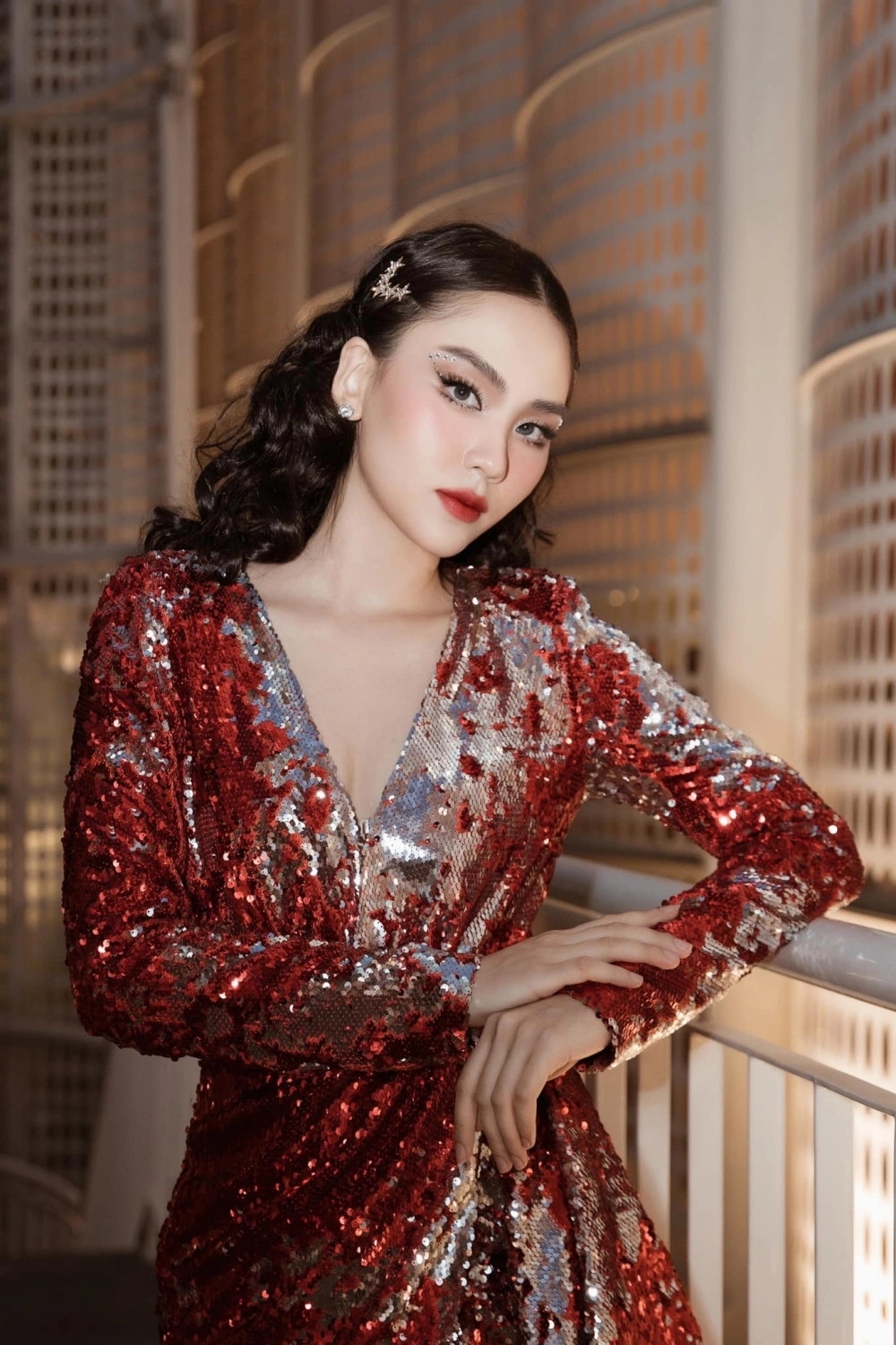 Avatar gái ngầu cá tính không cần chỉnh