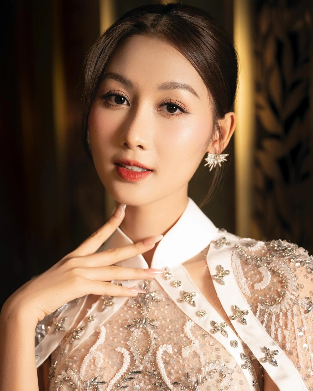 Gia đình ấm áp là điểm tựa cho gia đình hoa hậu quế anh
