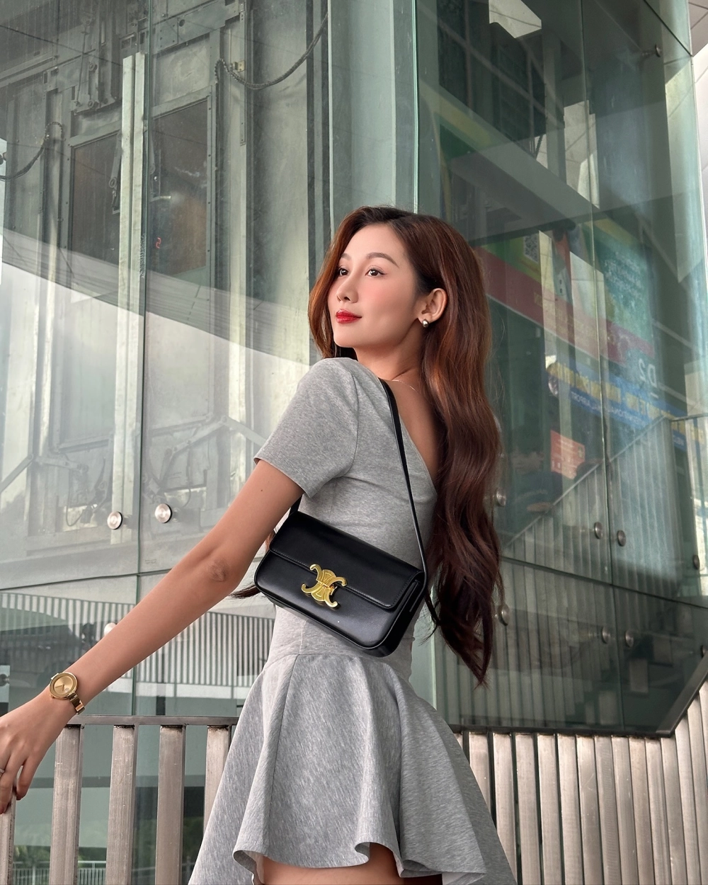 Vẻ đẹp duyên dáng của hoa hậu võ lê quế anh khiến ai cũng ngỡ ngàng
