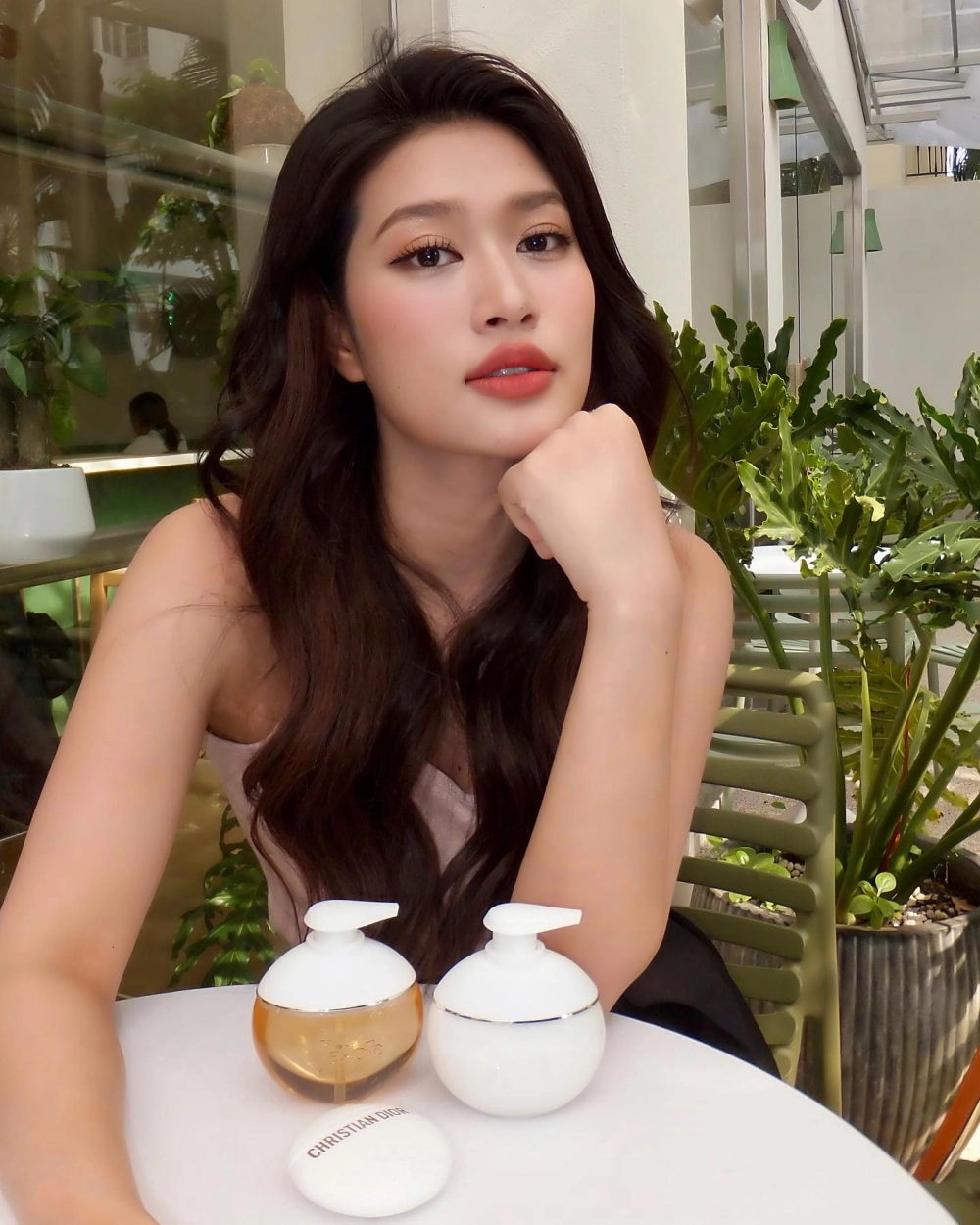 Cute con gái đáng yêu hết nấc nhìn là muốn lưu về làm ảnh đại diện