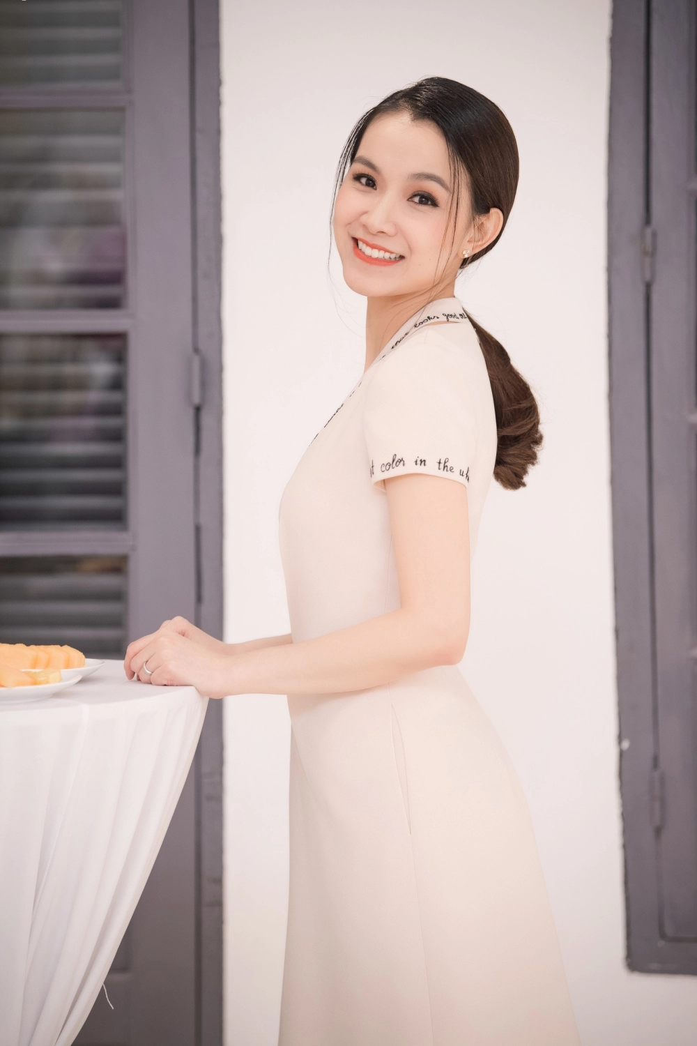 Giọng ca trong trẻo của ca sĩ hoa hậu thùy lâm hát