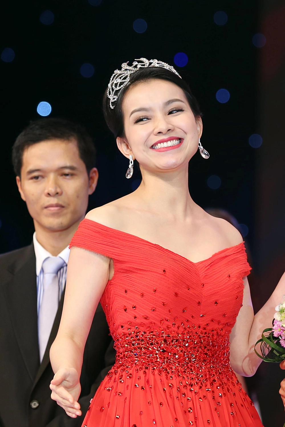 Cùng tìm hiểu về chồng của hoa hậu thùy lâm