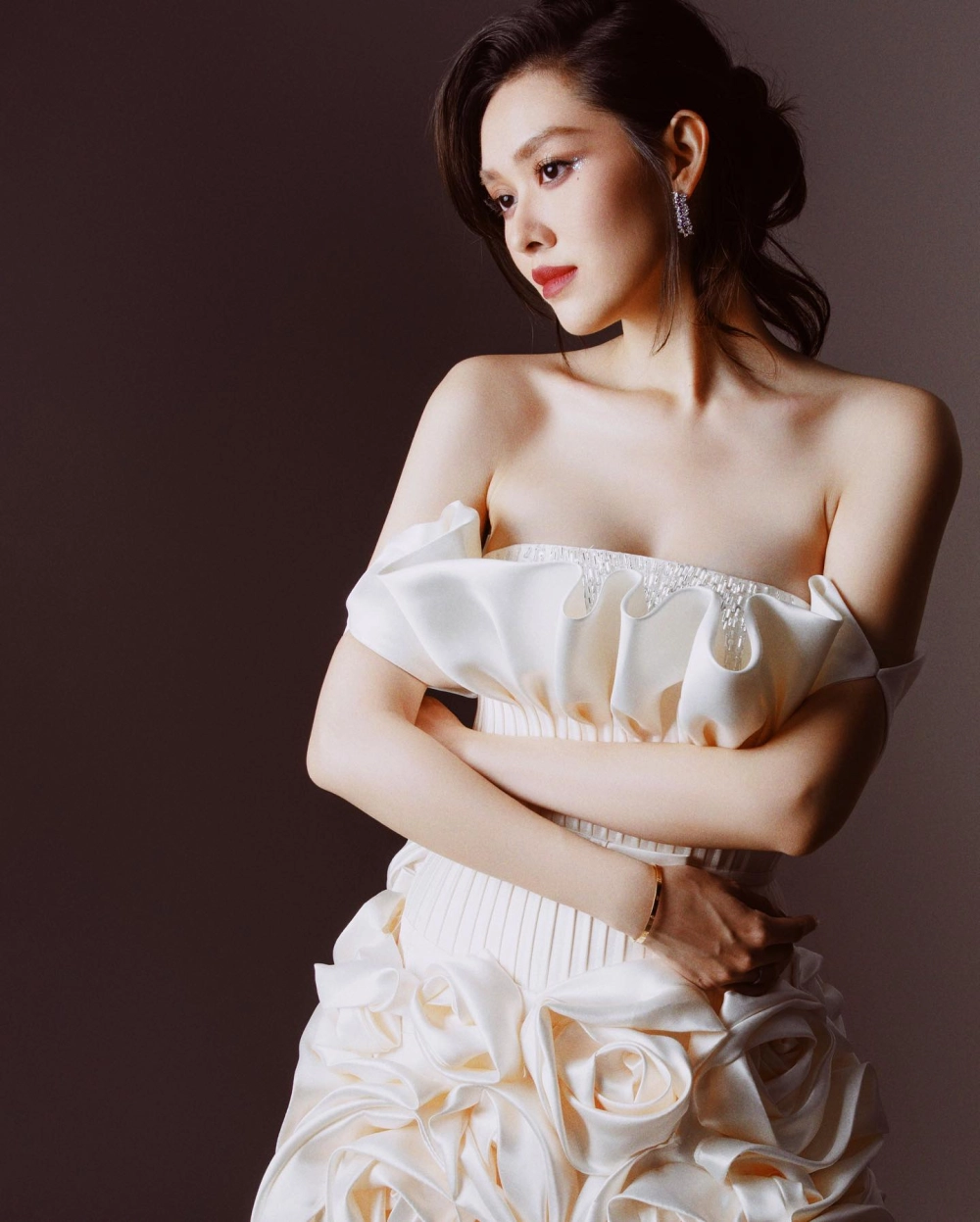 Hình nền hot girl 4k cho máy tính sắc nét bật mood mỗi lần mở máy