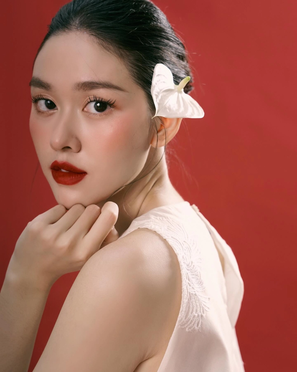 Hình nền hot girl 4k cho điện thoại đậm cá tính cuốn hút người xem