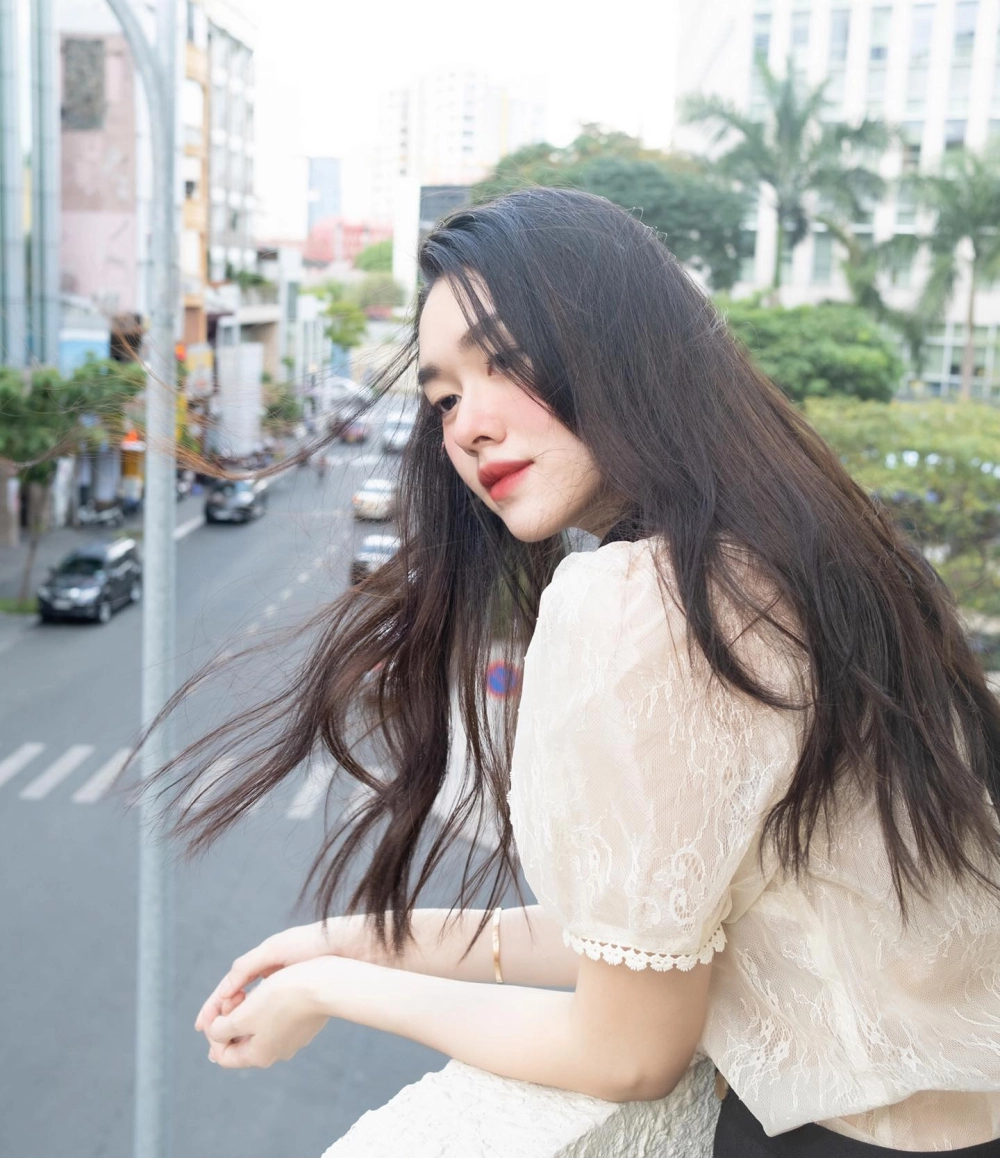 Ảnh gái đẹp 4k hot girl chuẩn gu bạn trẻ hiện đại
