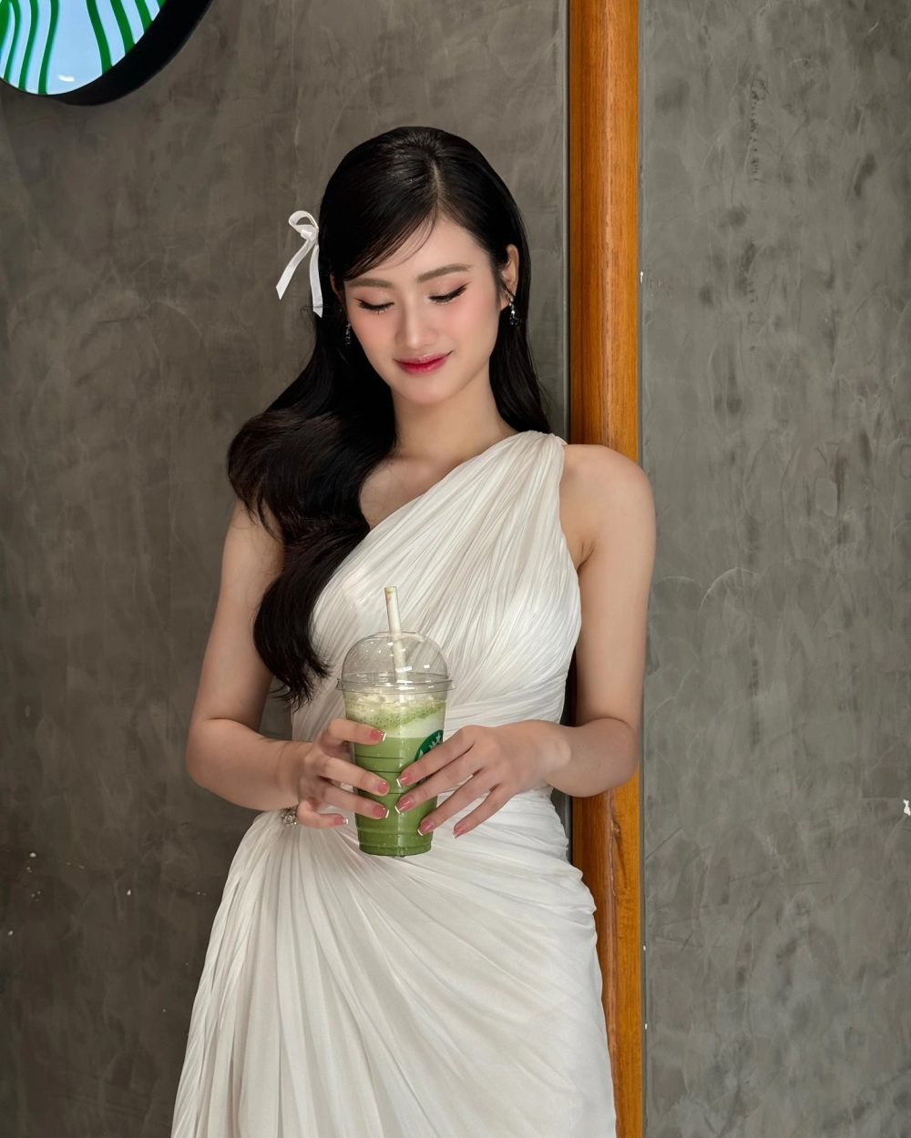 Tải avatar con gái đẹp chuẩn ảnh đại diện sang chảnh