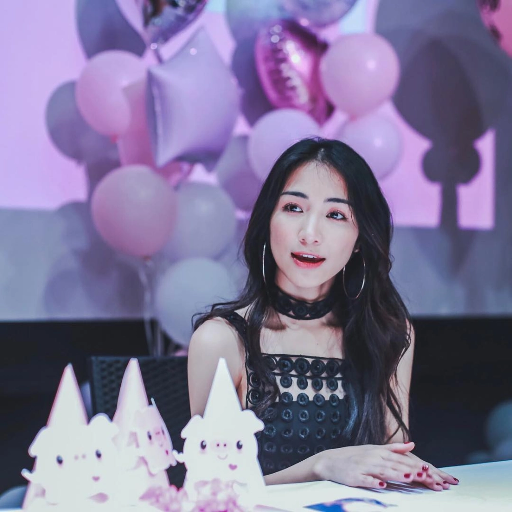 Hoà minzy anh trai say hi gây chú ý với tạo hình cực đáng yêu
