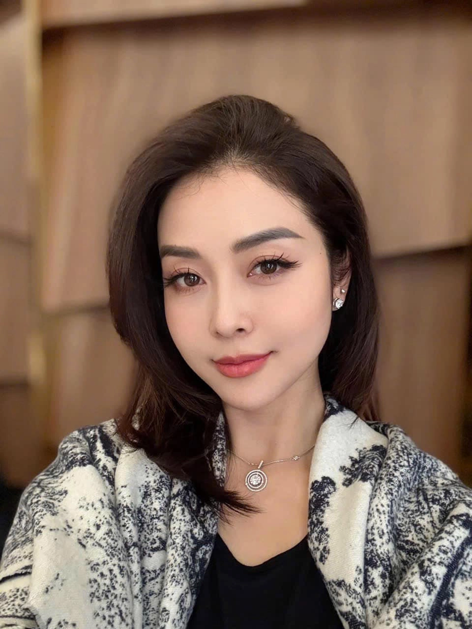 Cô gái xinh xắn dễ thương dễ mến luôn lan tỏa năng lượng tích cực