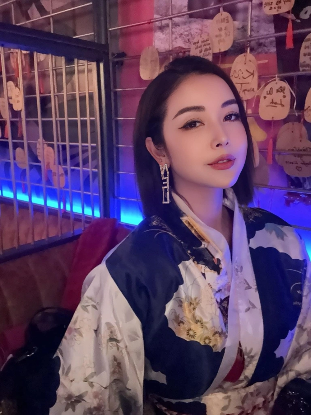 Cùng tìm hiểu Jennifer Phạm chiều cao và vẻ đẹp hoàn hảo của cô