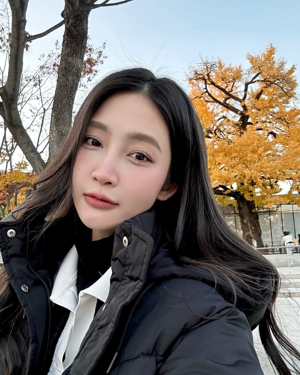 Juky San Phải Chăng Em Đã Yêu Lyrics đầy cảm xúc nhẹ nhàng