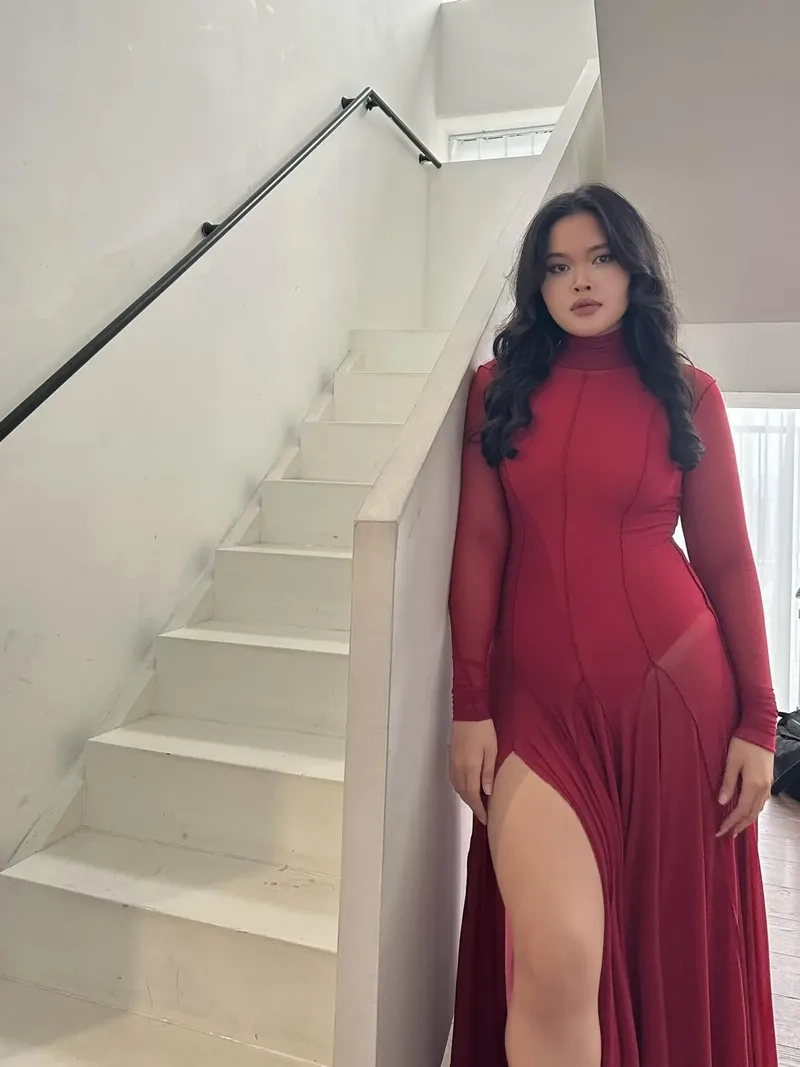 Hình nền cô gái mập dễ thương vẽ tay cho điện thoại tinh tế độc đáo