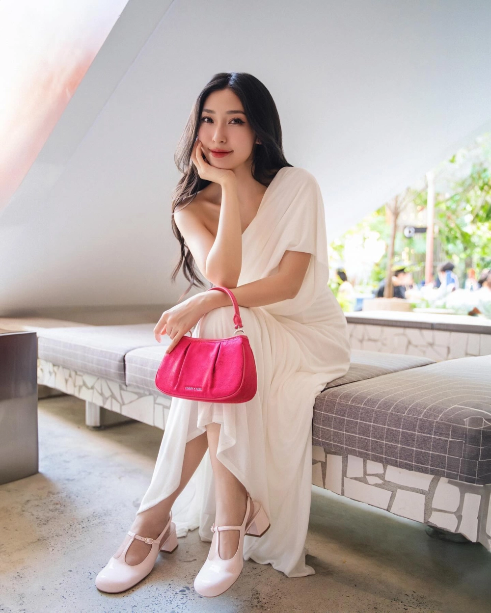 Chọn Avatar nữ cá tính để tỏa sáng trên mạng xã hội