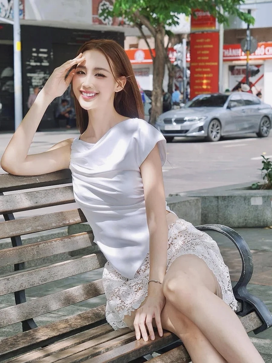 TikTok cô gái xinh đẹp mang lại sự tươi mới và cuốn hút từng giây