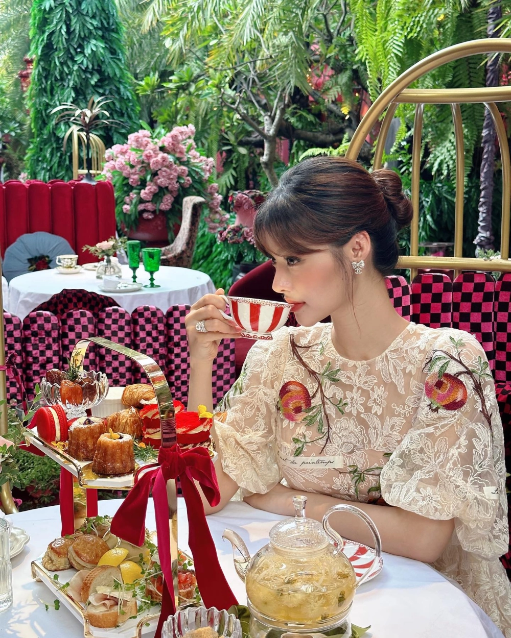 Gái xinh Cute là biểu tượng của sự dễ thương và sự trẻ trung