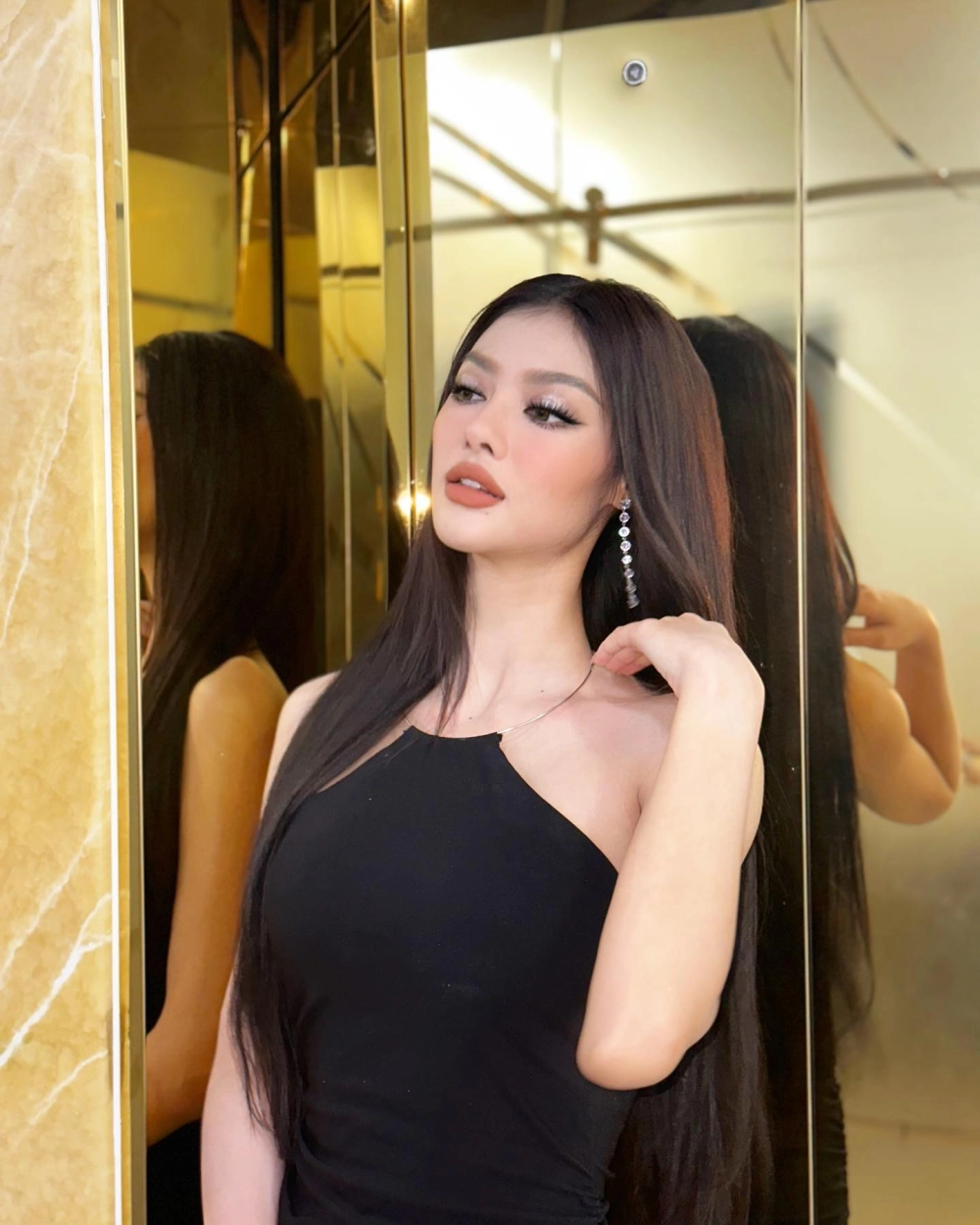 Nét đẹp rạng ngời của gái xinh tiktok khiến tim tan chảy