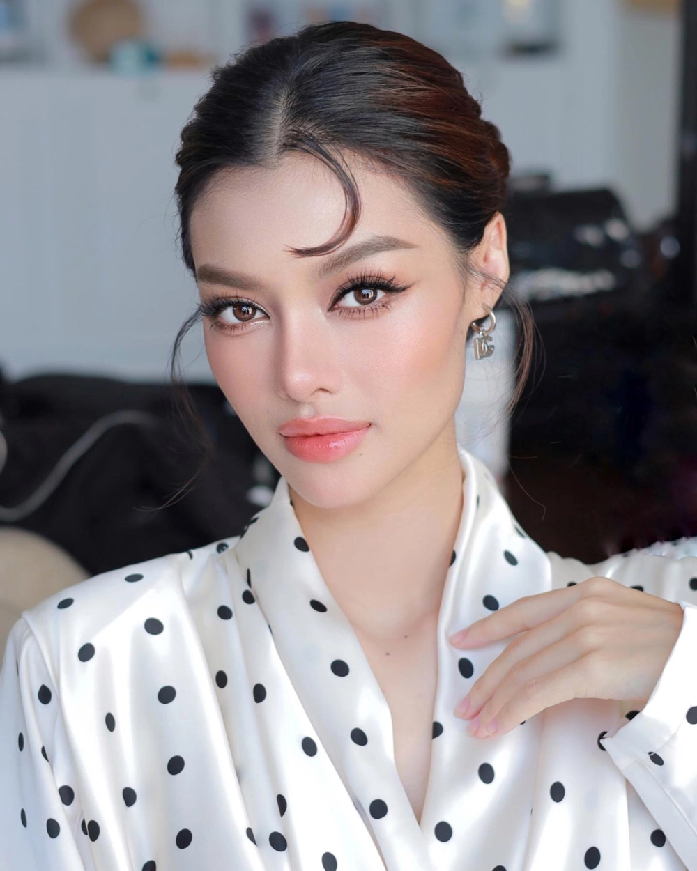 Anh Con Gai Cute gây ấn tượng bởi sự đáng yêu và vẻ đẹp tự nhiên
