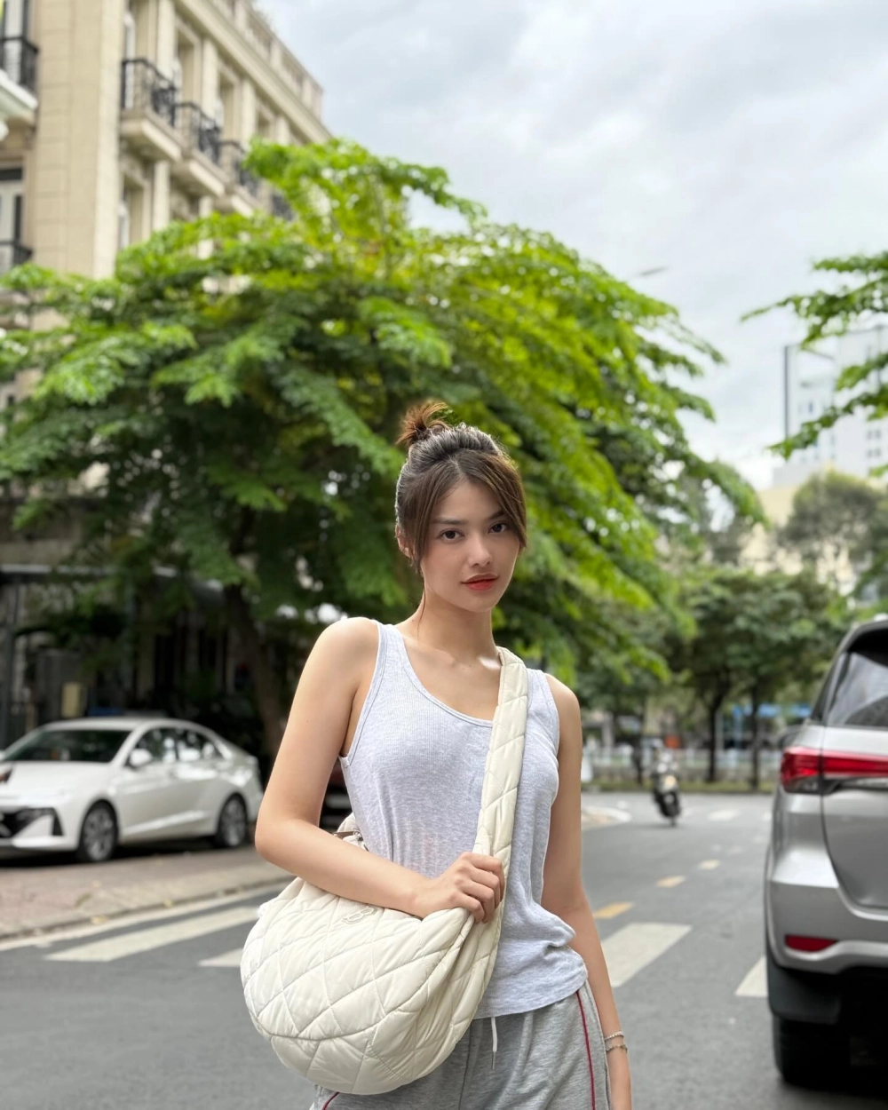 Á hậu Lona Kiều Loan không chỉ đẹp mà còn tài năng trong các lĩnh vực nghệ thuật