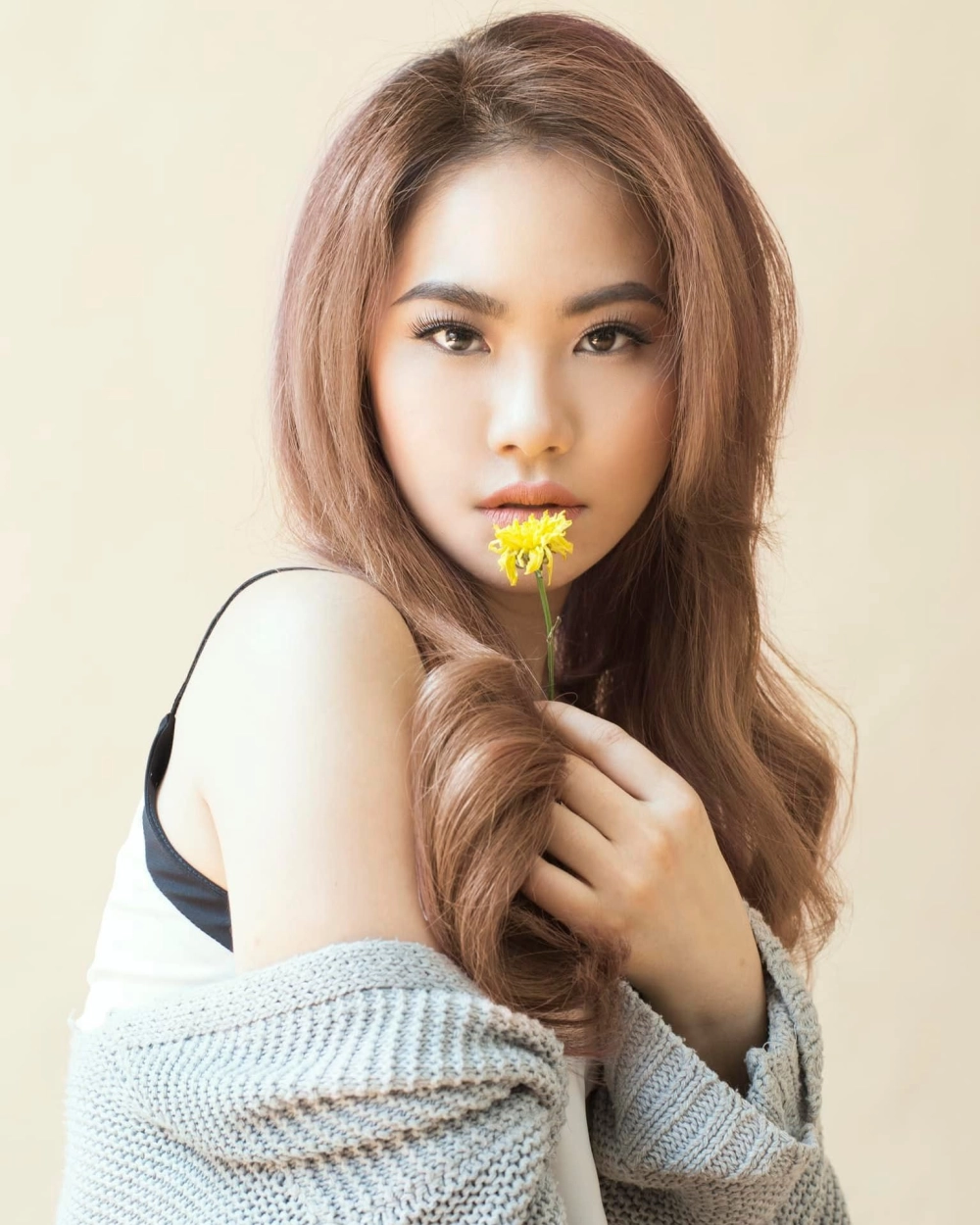 Cảm xúc ngọt ngào lan tỏa từ Lương Bích Hữu Em Yêu Anh