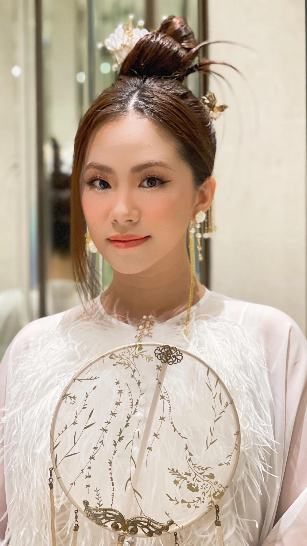 Góc nhìn mới mẻ về nữ ca sĩ Bích Hữu