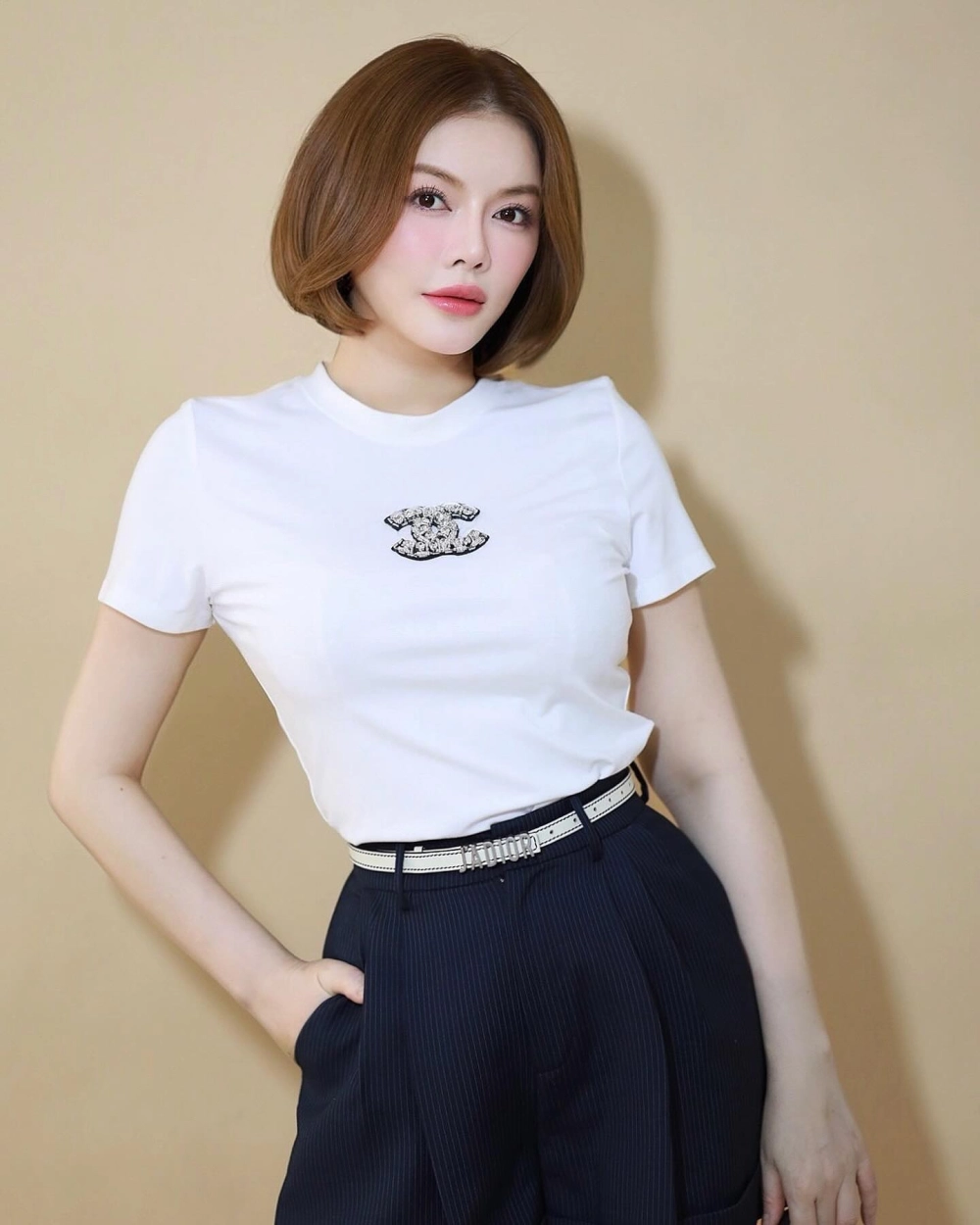 Cực phẩm đáng yêu và rực rỡ của Gái xinh 2k7